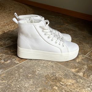 NWT High top platform sneakers